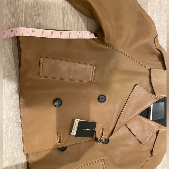 Massimo Dutti Short Real Napa Leather Trench Coat - Picture 5 of 6